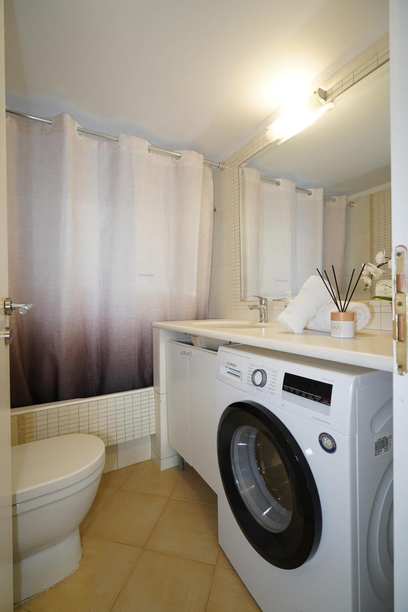 Garden Apartment Next To The Mall -Private Parking Atenas Exterior foto