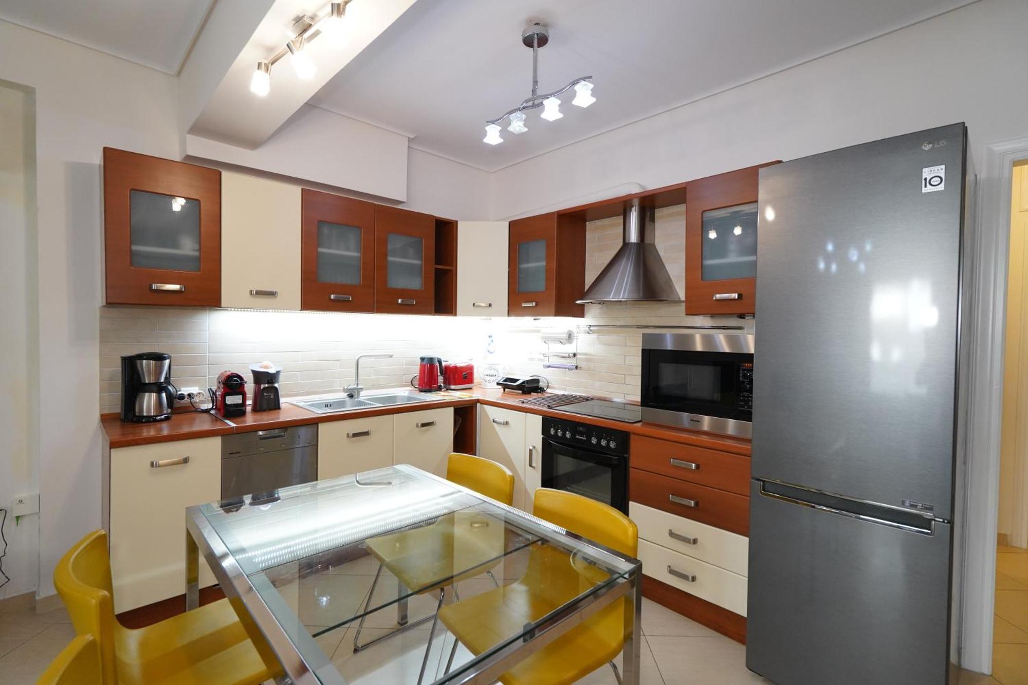 Garden Apartment Next To The Mall -Private Parking Atenas Exterior foto